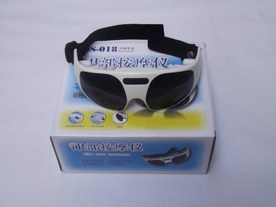 電子血壓計(jì)批發(fā)-深圳市舒思盾科技提供電子血壓計(jì)批發(fā)的相關(guān)介紹、產(chǎn)品、服務(wù)、圖片、價(jià)格眼部按摩儀,經(jīng)絡(luò)按摩儀、無(wú)線按摩儀、語(yǔ)音按摩儀、頸椎按摩儀、震動(dòng)按摩儀、迷你振動(dòng)暖手寶、電子血壓計(jì)批發(fā)、3D電子計(jì)步器、迷你三角按摩器、低周波按摩儀、美容保濕噴霧器、足部脈沖按摩儀、掌中寶低頻理療儀